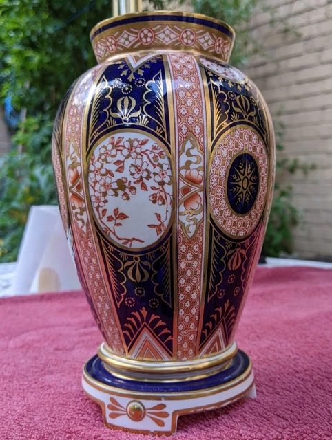 Mintons mark, antique imari pattern decorated vase. 1873-1912