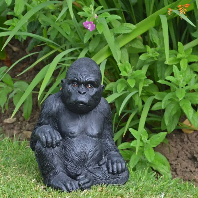 Gorilla Garden Ornament Statue Figure Resin Lawn Patio Sculpture