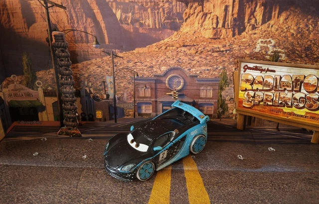 MATTEL DISNEY PIXAR Cars ICE RACER LEWIS HAMILTON 1:55 aus Metall EUR 1 ...