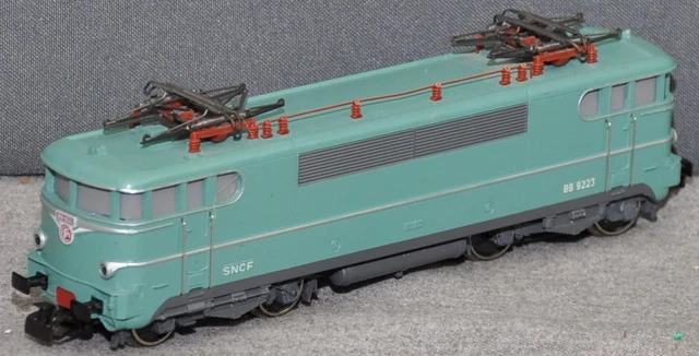 Märklin H0 3038 Typ 6 E-Lok der SNCF, BN BB 9223 und 1 D-Zug