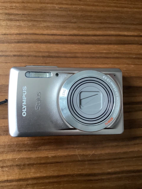 Olympus Stylus 7030 MJU 14MP Silver Compact Digital Camera USED Excellent