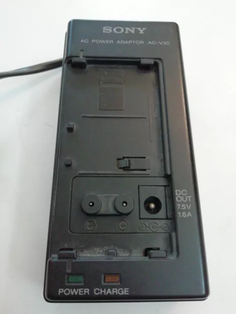 Chargeur de Batterie Original Caméscope Sony Handycam 8 CCD-F340E