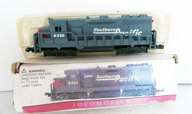 Southern Pacific Locomotive Train # 9725  High Speed Railroad N Scale 4'' Model