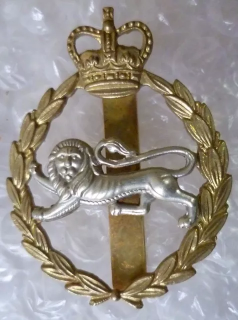 Royal Border Regiment Cap Badge QC Bi-metal Slider ANTIQUE