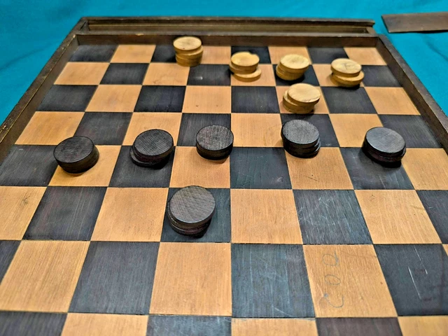 TRÈS ANCIEN JEU de dames pliant , en Bois EUR 15,00 - FR