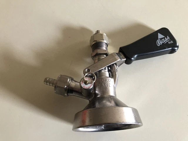 Beer Keg Coupler Bass