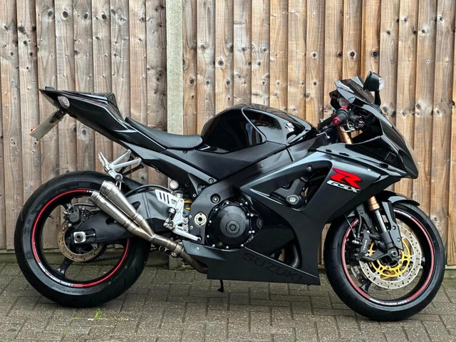 SUZUKI GSXR 1000 K7 2007 07 Super Sport Clean Example