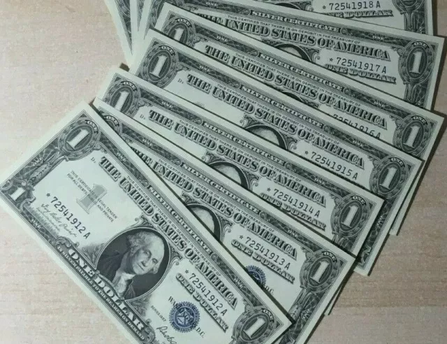 One 1957 $1.00 Star Note Uncirculated SILVER CERTIFICATE⭐️STAR NOTE⭐️