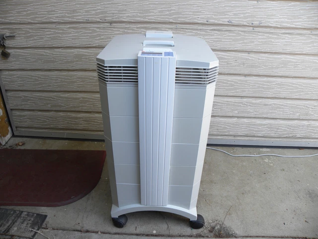 IQAir HealthPro Hyper HEPA Air Purifier / Filter with Remote