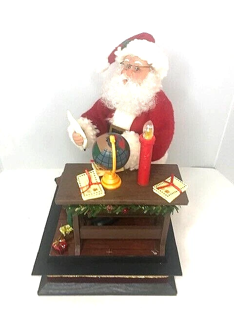 1999 Holiday Time Collection Musical & Illuminated Holiday Scene Santa Clause
