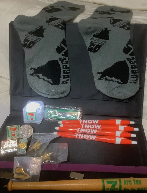 7 Eleven Collectibles -lot of 15 Items