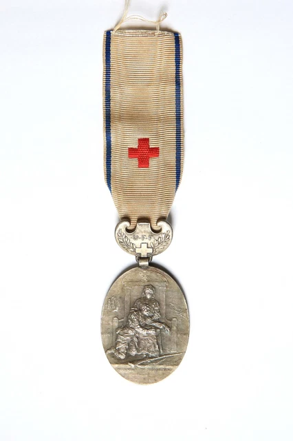 France - Médaille militaire - Médaille de l'Union des Femmes de France de la croix rouge