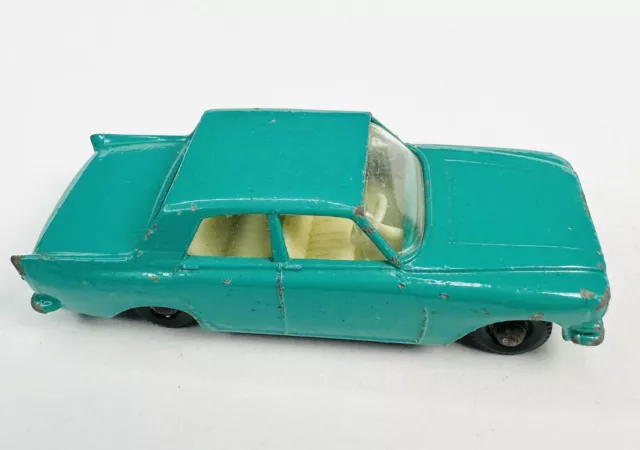 1963 Matchbox Lesney No. 33 FORD ZEPHYR 6 Mark III Saloon Diecast Aqua Toy Car