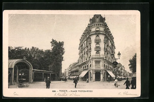 CPA Vichy, Place Victor - Hugo