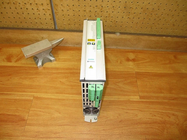 Schneider Automation MHDA1004N00 *USED* Lexium Servo Drive 17D Modicon
