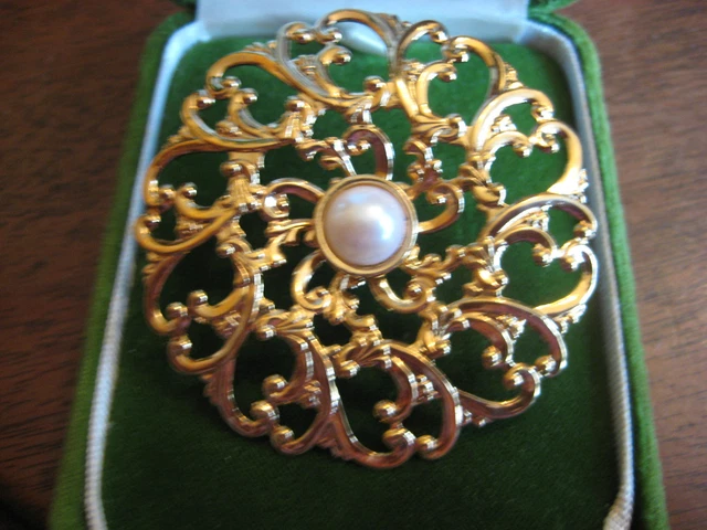 Broche Monet Vintage Magnifique - Occasion, En Métal, Sans Marque, Style Rétro