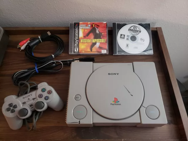 Sony PlayStation 1 PS1 Console Bundle SCPH-7501 With 2 Games, Controller Tested