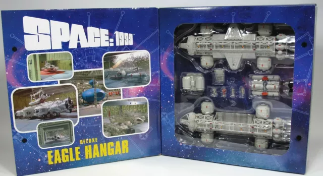 Space 1999 Aigle Transporter Die Cast Moonbase Double Eagle Hangar Limited 1000
