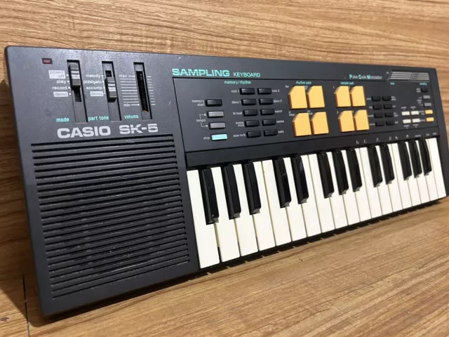 CASIO SK 5 32 Key Sample Sampling Keyboard 1980s Vintage SK5