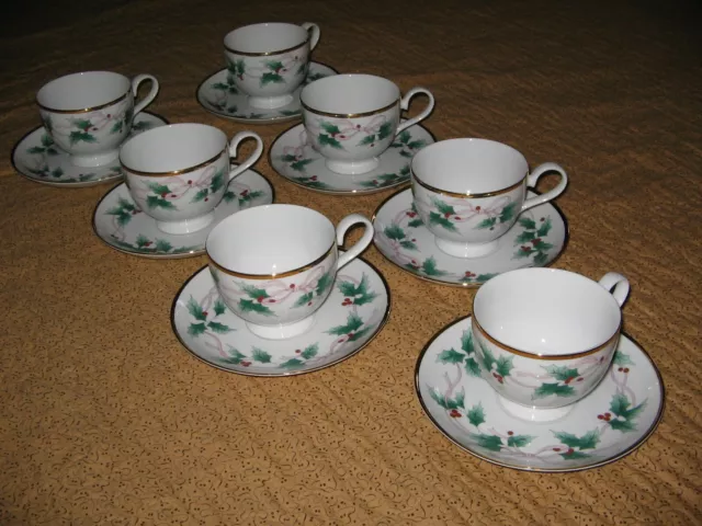 7 Mikasa Christmas Holly Coffee Tea Footed Cup & Saucer Set Gold Rim