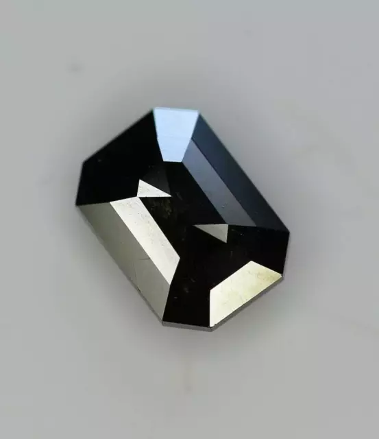 1.50Ct Nero Lungo Smeraldo Diamante Naturale Trattato Sfuso Lucidato 3
