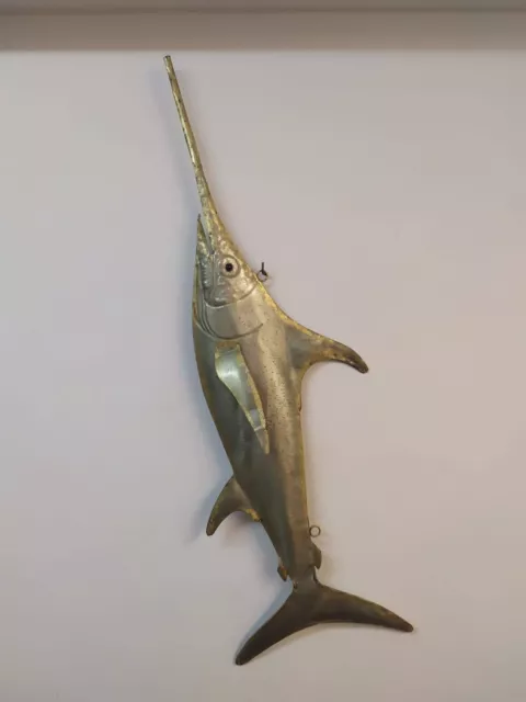 Antica scultura di pesce spada pesce imperatore in ferro battuto degli anni...