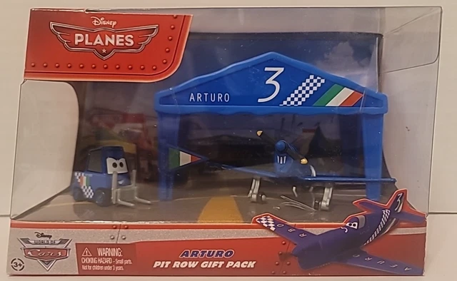 DISNEY PLANES ARTURO PIT ROW GIFT PACK with PITTY tent & flag