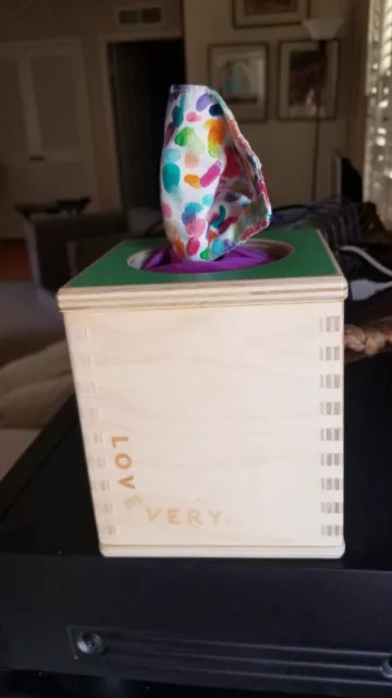Lovevery Magic Tissue Box - The Senser Play Kit Montessori Toys