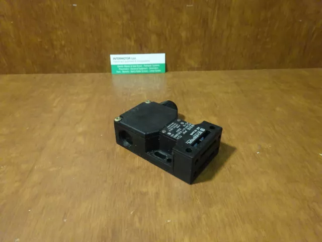 Schmersal A16 zvrk safety switch