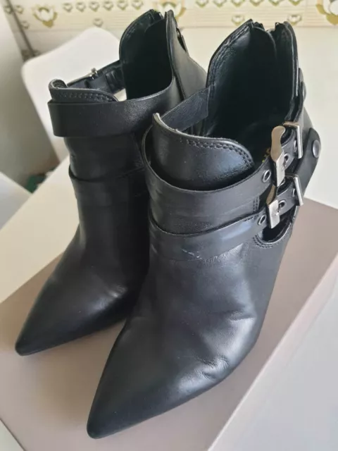 Bottines femme T38 SAN MARINA Cuir noir - TBE (Portées une fois) Talon 10 cm