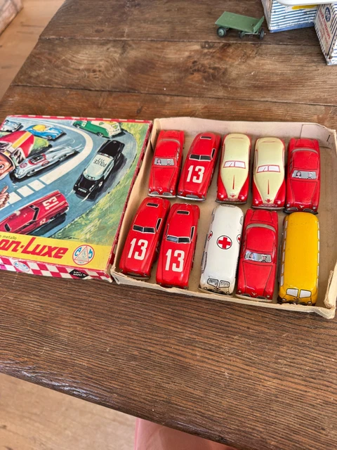 古いブリキ ITALY AMB Marchesini FIAT-600 / MULTIPLA ITALY / TIN