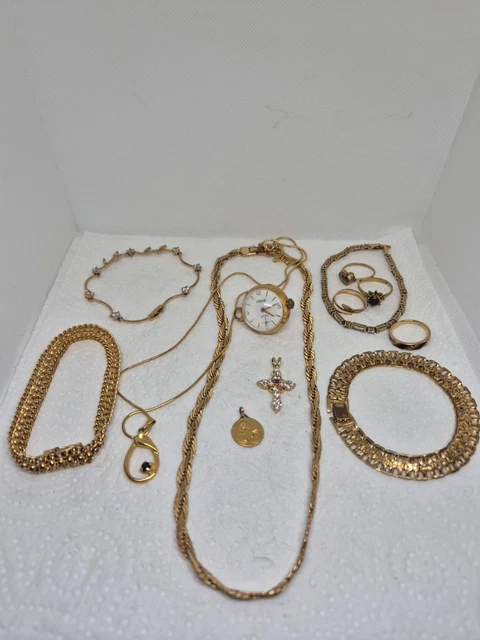Lot De Bijoux Vintages Et/ou Anciens