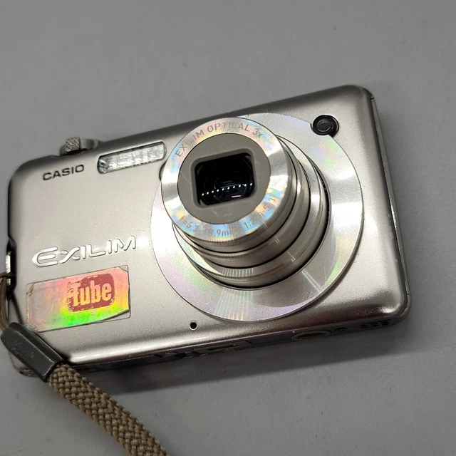 Casio Exilim EX-S10 10,1 megapixel morti testati argento 12