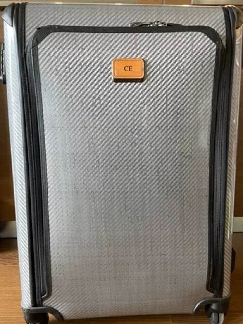 TUMI - Pre-Owned Continental Front Pocket Expandable 4 Wheeled Carry-On