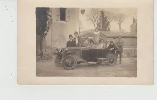 Carte-Photo Vuillafans (25) Automobile Decoree - Carnaval ?