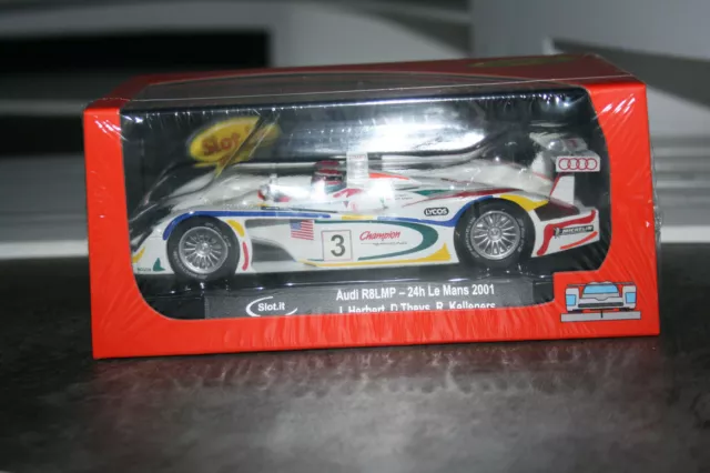 Slot.it AUDI R8 LMP 2001 - 24h Le Mans / #03 CA33d