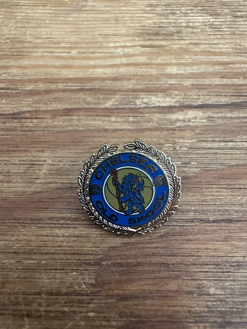 ANCIEN INSIGNE MILITAIRE émaillé 1° Régiment d'Infanterie André Mardini