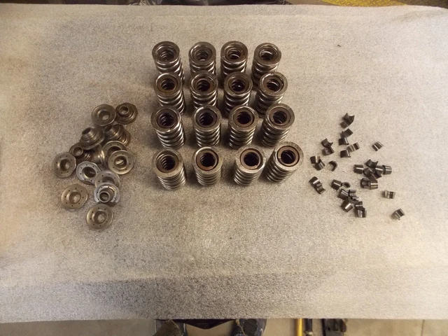 Howards Cams Roller Valve Spring, Manley Retainers, Locks, 98745 Howards Cams Roller Valve Spring, Manley Retainers, Locks, 98745