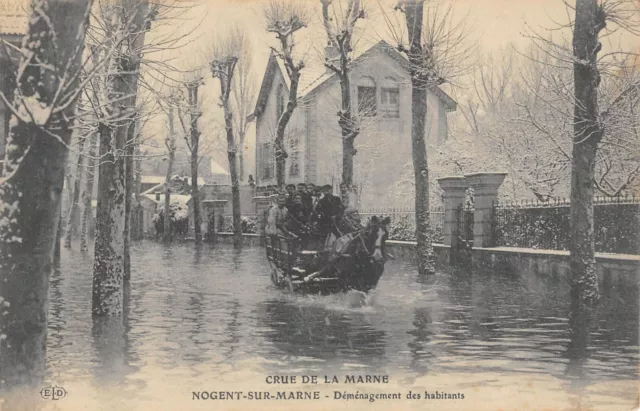 Cpa 94 Nogent Sur Marne / Relocation Of Inhabitants / Flood Of The Marne