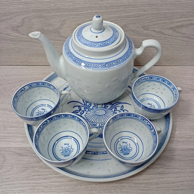 Vintage Chinese Porcelain Tea Set 4 Cups 1 Tea Pot 1 Tray Rice Grain Pattern