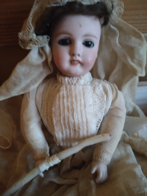 petite poupée ancienne communiante Mon chéri Leon Prieur