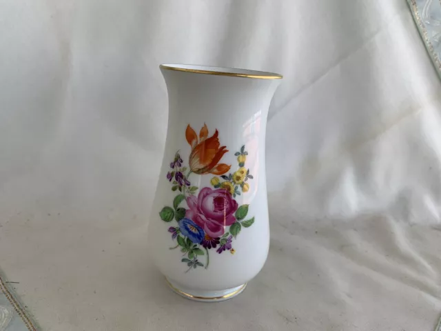 Wunderschöne Meissen Tisch-Vase mit viel Blumen und Gold