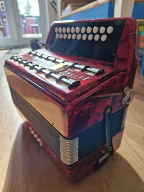 Weltmeister accordion (C/F), With case *Excellent example, Excellent condition* 2