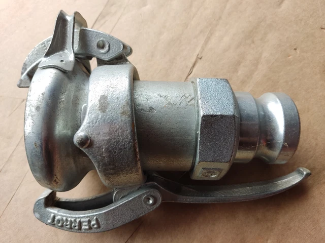 Kardankupplung (PERROT) MT70 mit 2 1/2" AG und Kupplung VT50 (Steinfang)