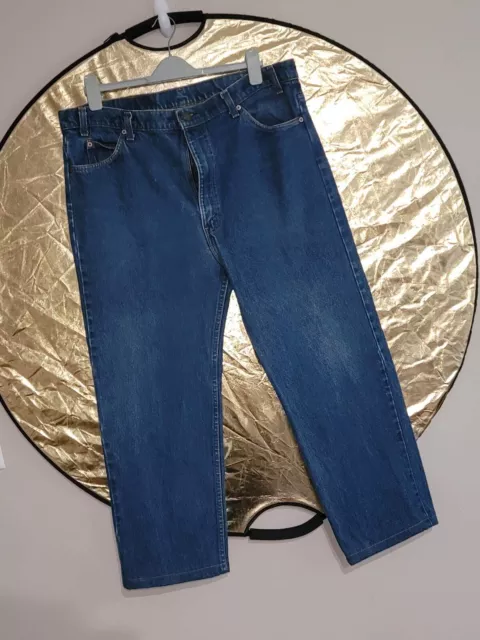 Levis 505 Mens Jeans Size 42x32 Regular Fit Straight Leg Blue Denim Medium Wash