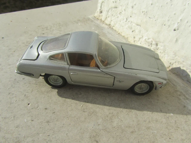LAMBORGHINI COUPÉ 350 GT, Politoys M N° 539, sans boite, première série