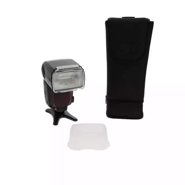 Nikon SB-900 i-TTL Speedlight Flash [GN131] {Bounce, Swivel, Zoom}