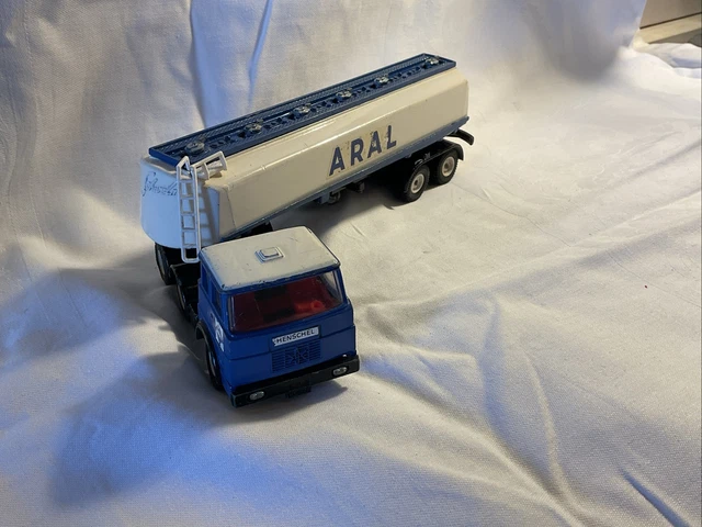 SIKU V288 Henschel Tanksattelzug 'Aral' (Neu (gemäss Beschreibung)) in