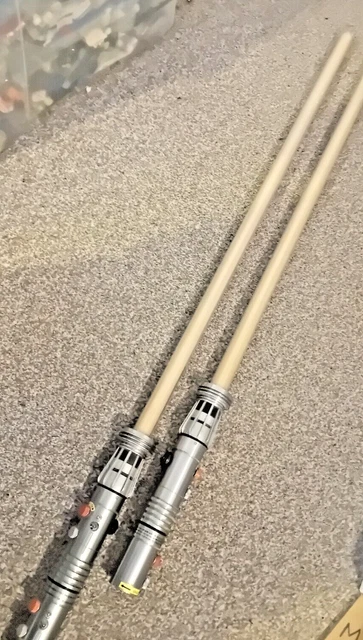 Star Wars Darth Maul Force FX Lightsaber Collectible | Masters Replica 2007 x2