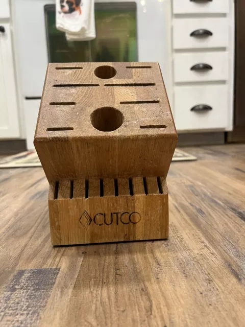 CUTCO Homemaker 18 Slot Hole Countertop Wooden Block 8 Steak Knife Oak Wood